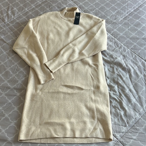 Abercrombie & Fitch Sweater Dress - Picture 3 of 5